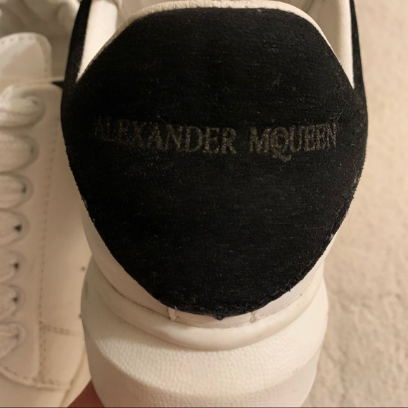 Alexander McQueen calf leather oversized running shoes - Picture 2 of 16